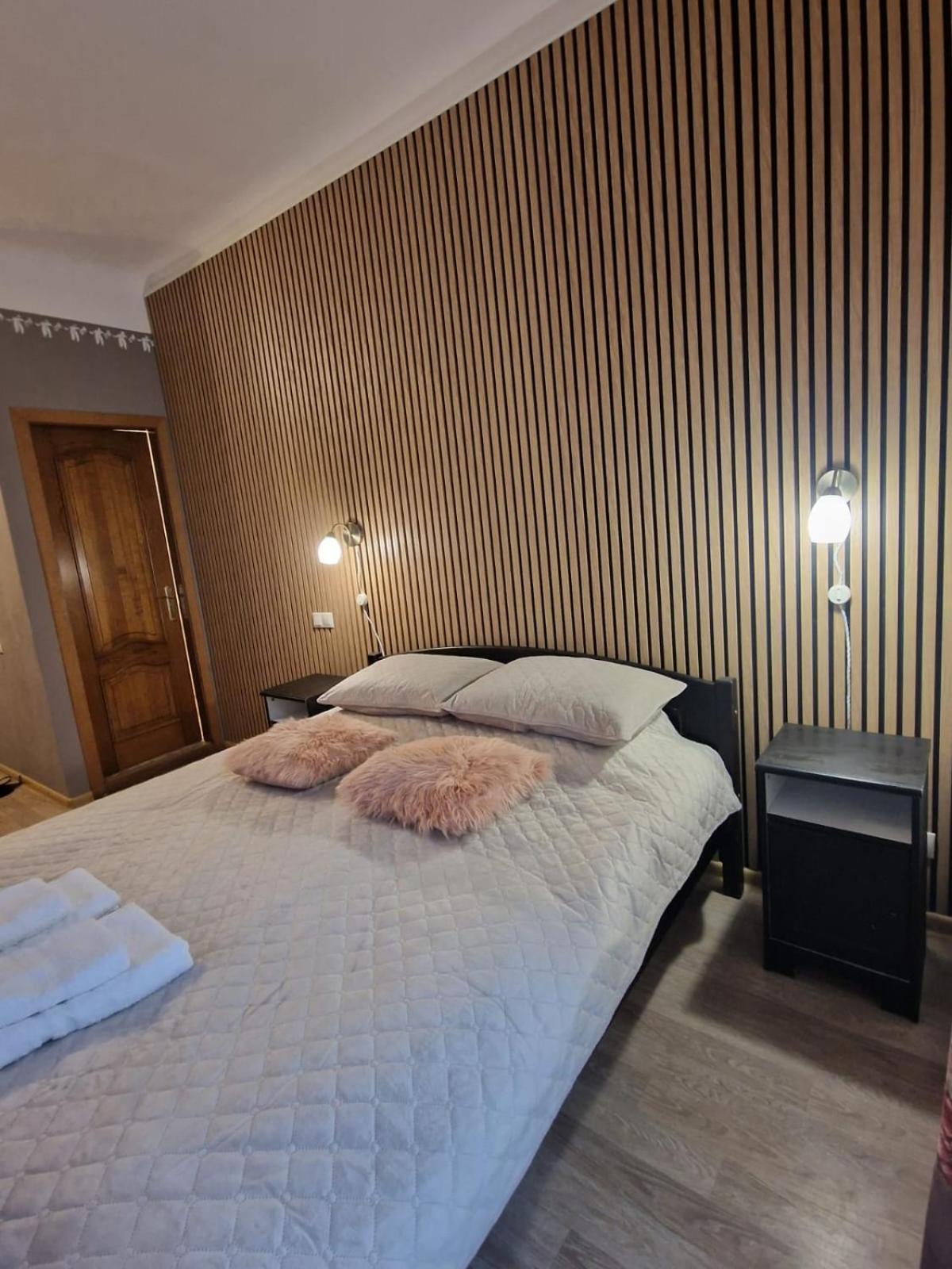 Rigas 20/1 Apartaments Cesis Ngoại thất bức ảnh